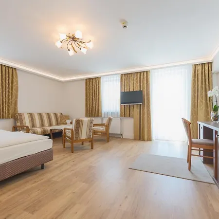 Garni Lichtquelle Hotel 3*